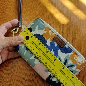 Fossil wristlet/wallet